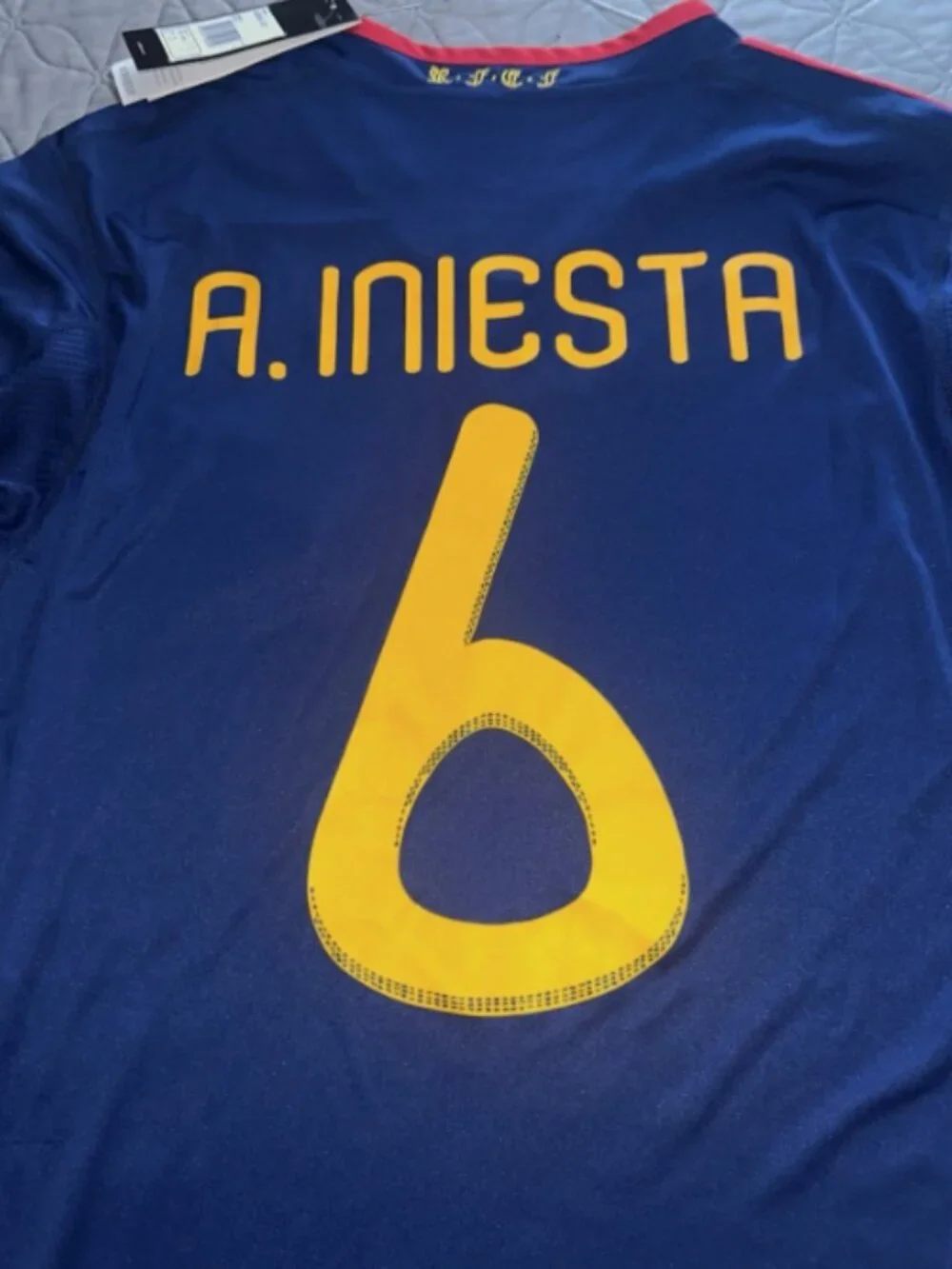 🔥 Spain 2010 World Cup Final Jersey – Andrés Iniesta #6 – BRAND NEW w/ Tags